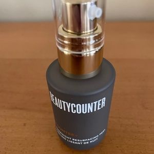 New Beautycounter resurfacing Peel- NWT